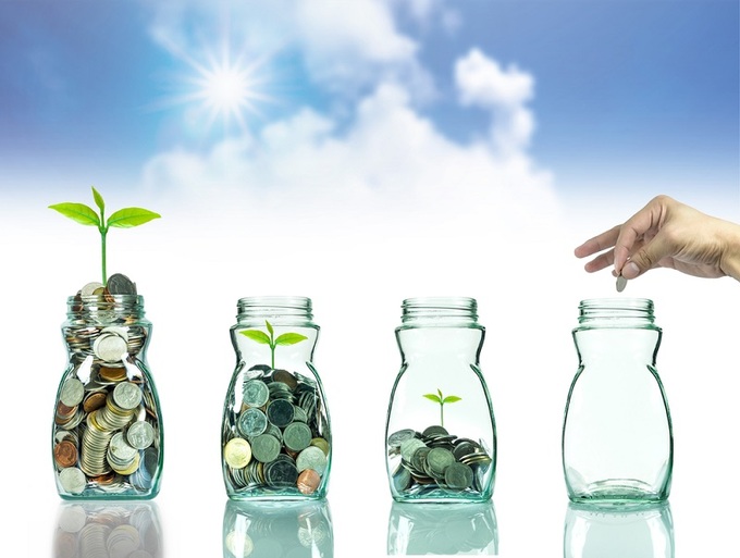 Nên đầu tư tài chính hay gửi tiết kiệm?